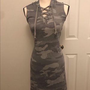 Very cute comfortable  camo dress. Can be dressed up or dressed down.